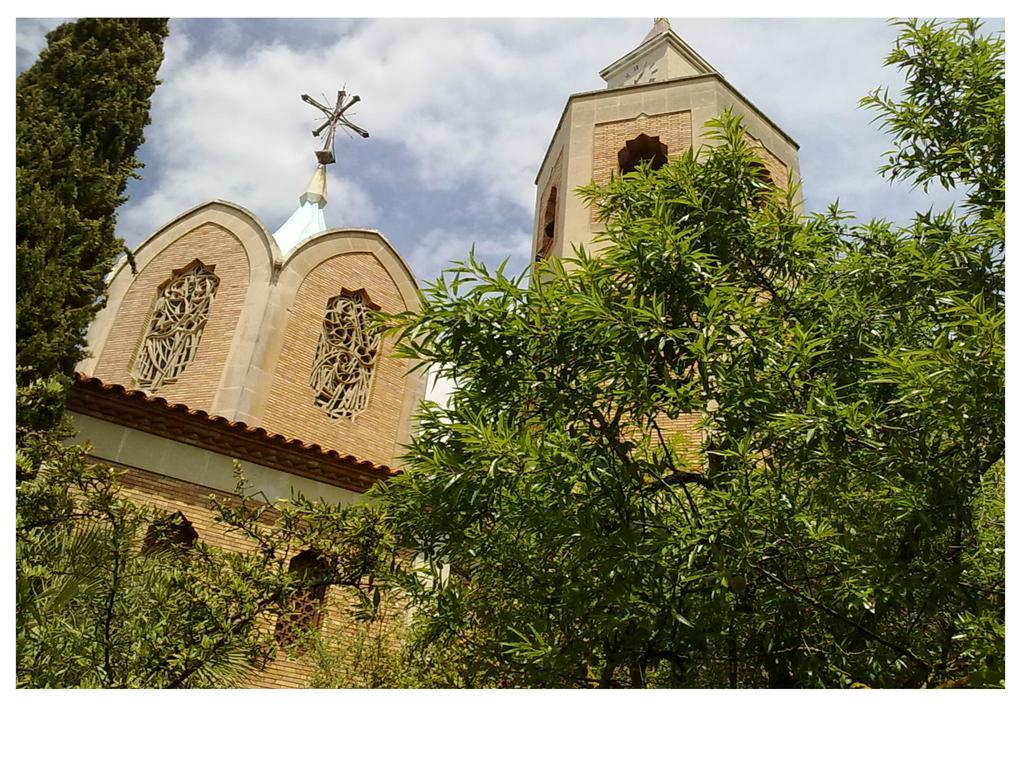 Hostal La Masia Manresa Exteriér fotografie